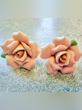 Pink Floral Rose Stud Earrings - Vintage 60s handmade Earrings